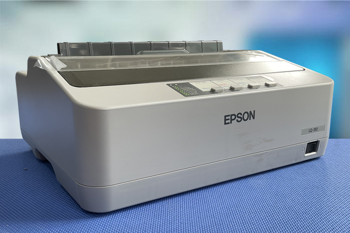 Máy in kim Epson LQ-310 chính hãng in hóa đơn 4 liên, tốc độ 416 ký tự/giây, kết nối USB, Serial, Parallel.